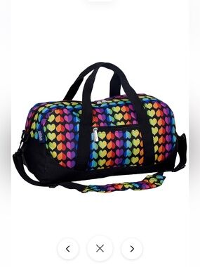 Wildkin mini duffle bag / rainbow heart /overnight bag